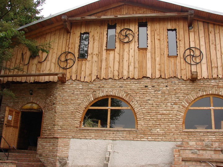 img00016.jpg