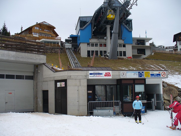 img00030.jpg