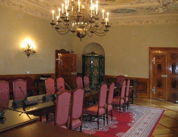 img00037.jpg
