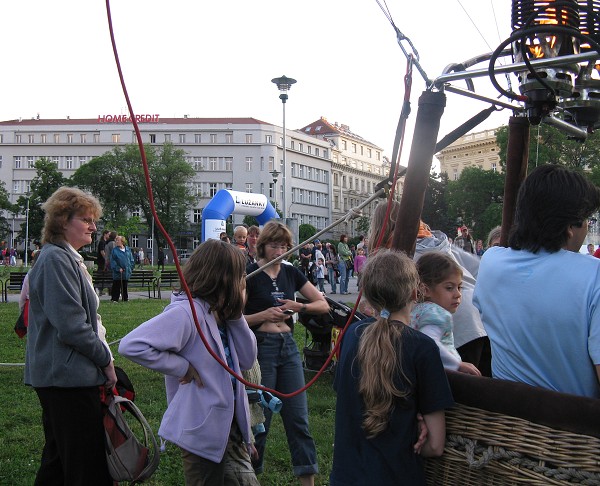 img00006.jpg