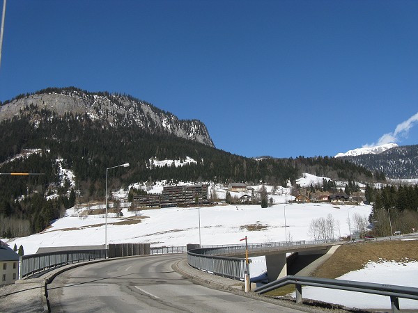 img00002.jpg