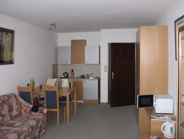 img00008.jpg