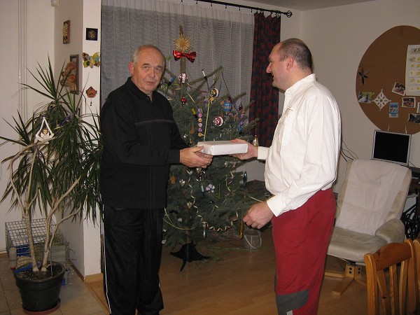 img00004.jpg