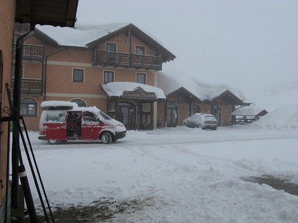 img00064.jpg