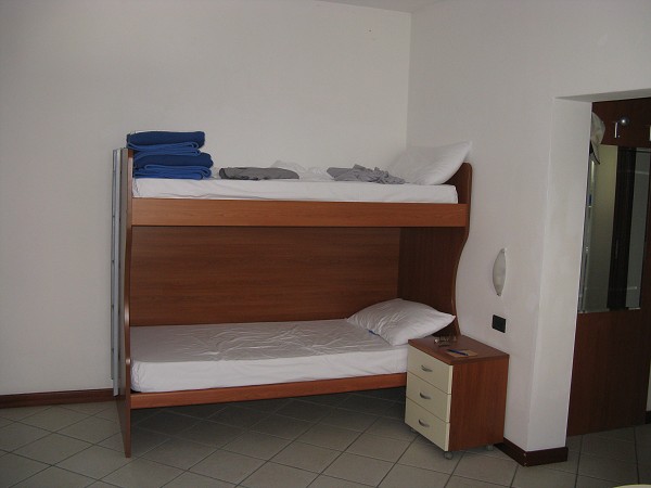 img00008.jpg