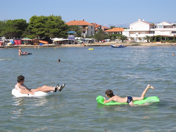 img00006.jpg