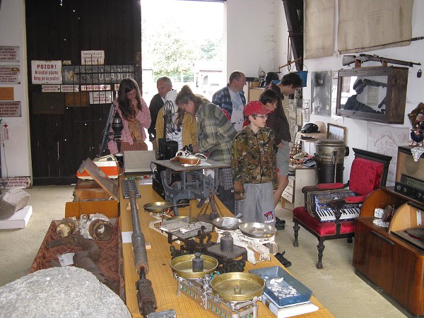 img00042.jpg