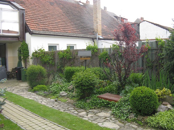 img00004.jpg