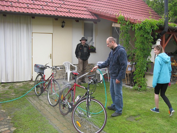 img00009.jpg