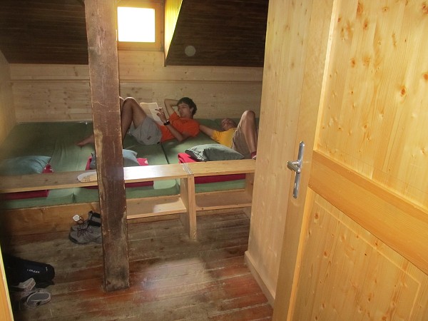 img00070.jpg