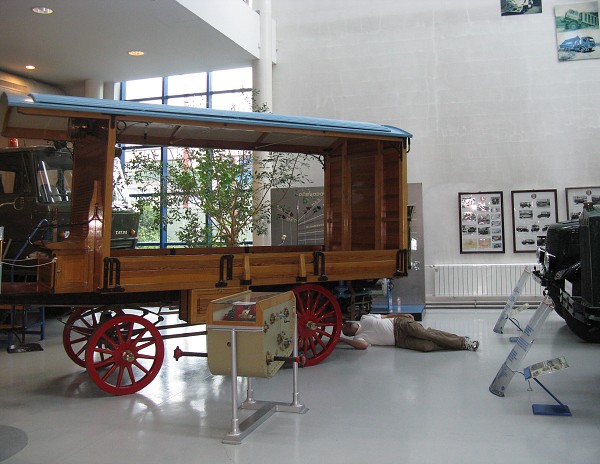 img00019.jpg