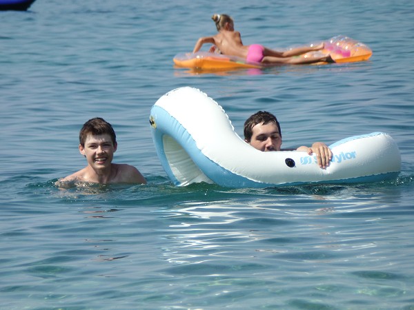 img00006.jpg