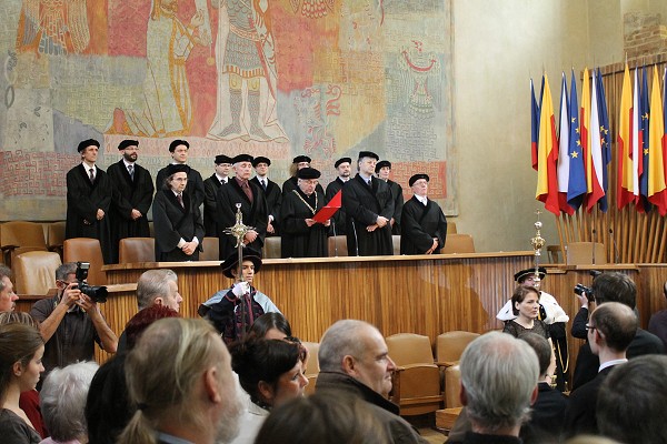 img00018.jpg